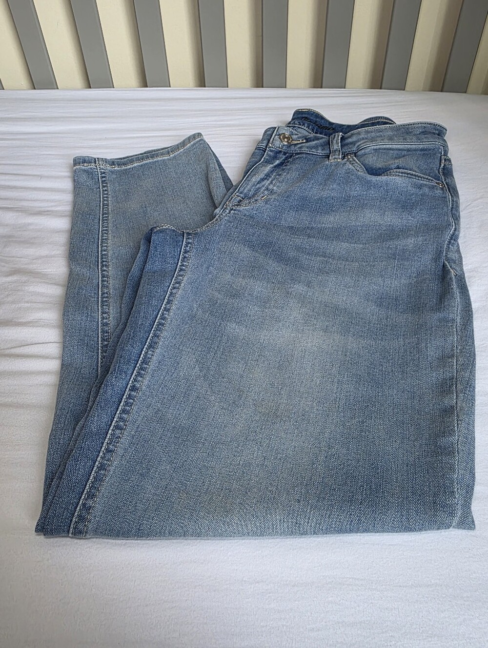 Tommy Bahama Light Blue Womens Slim Boyfriend Denim Mid Rise Jeans Size 2